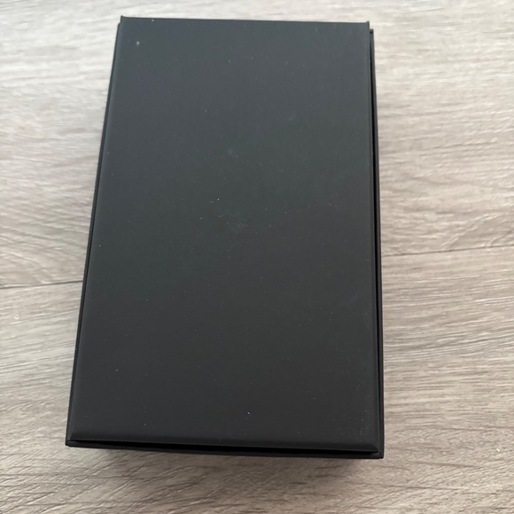 Chanel Box - Picture 3 of 3